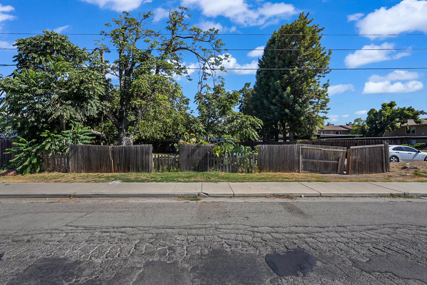 140 Washington Rd, Chowchilla, CA 93610