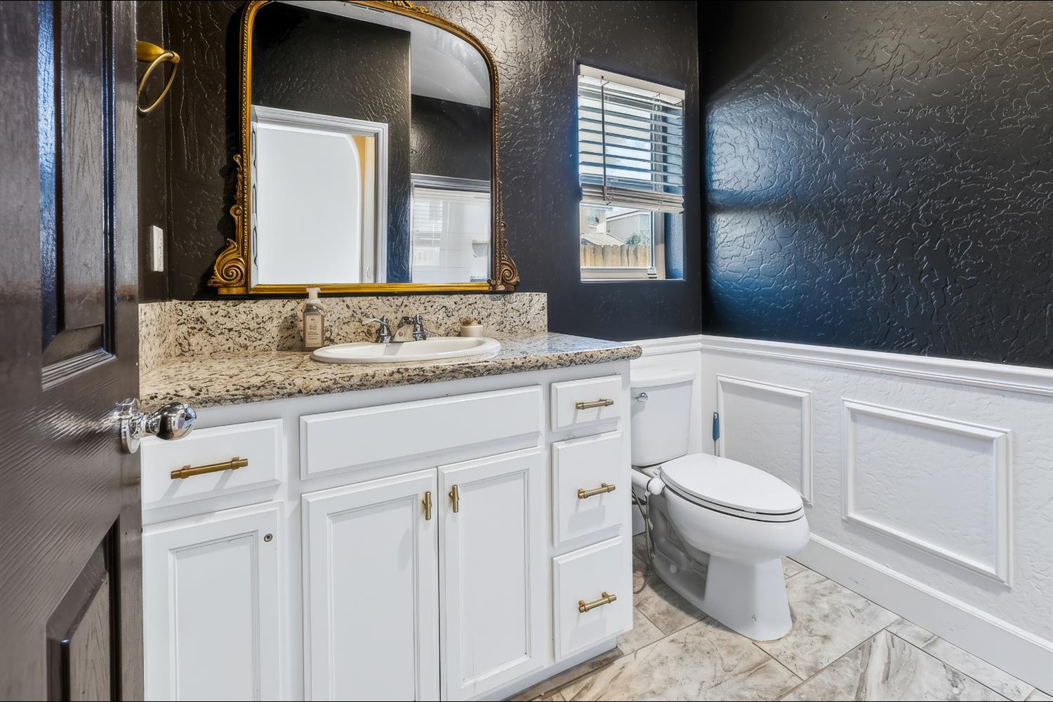 1509 Medellin Ln, Clovis, CA 93619