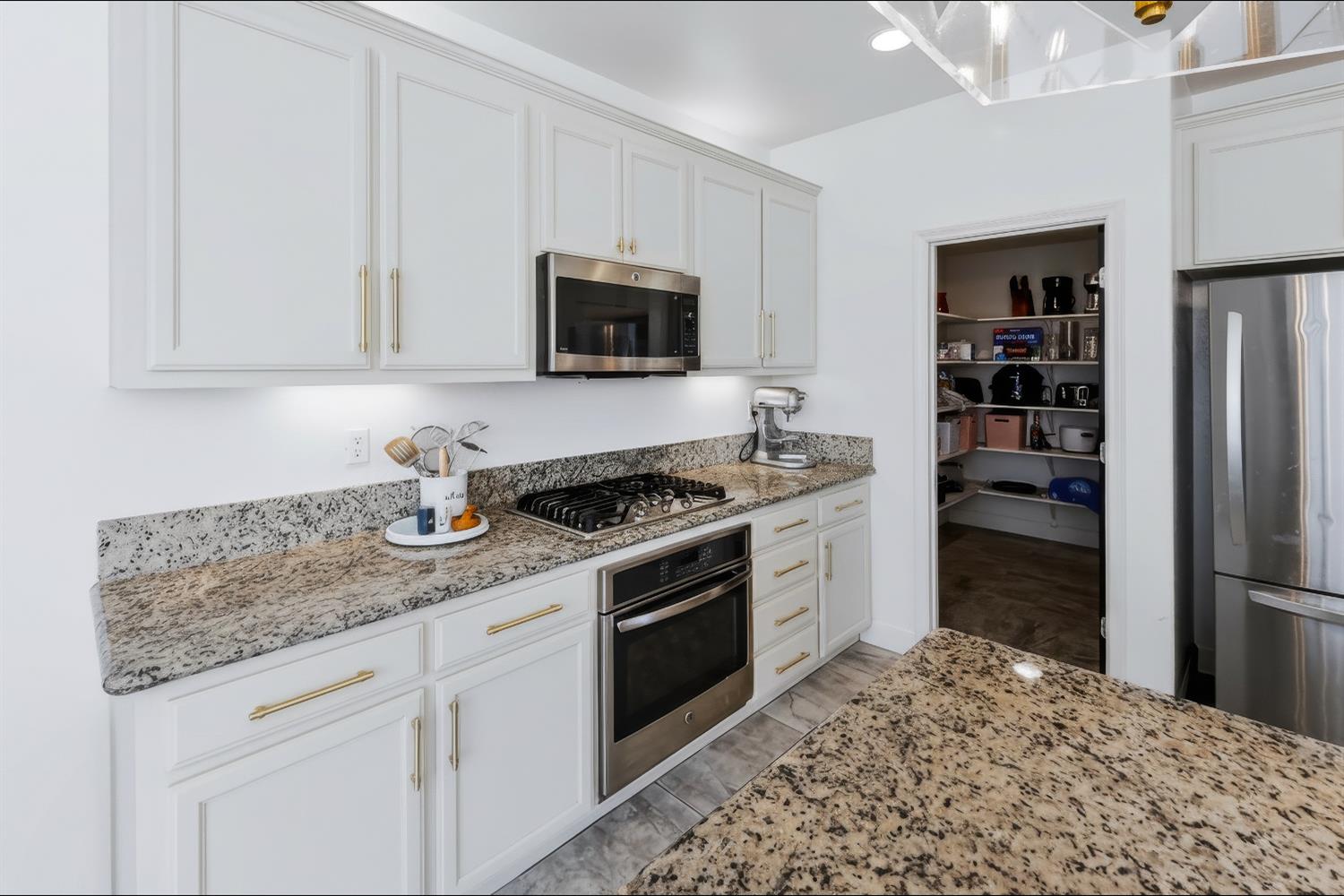 1509 Medellin Ln, Clovis, CA 93619