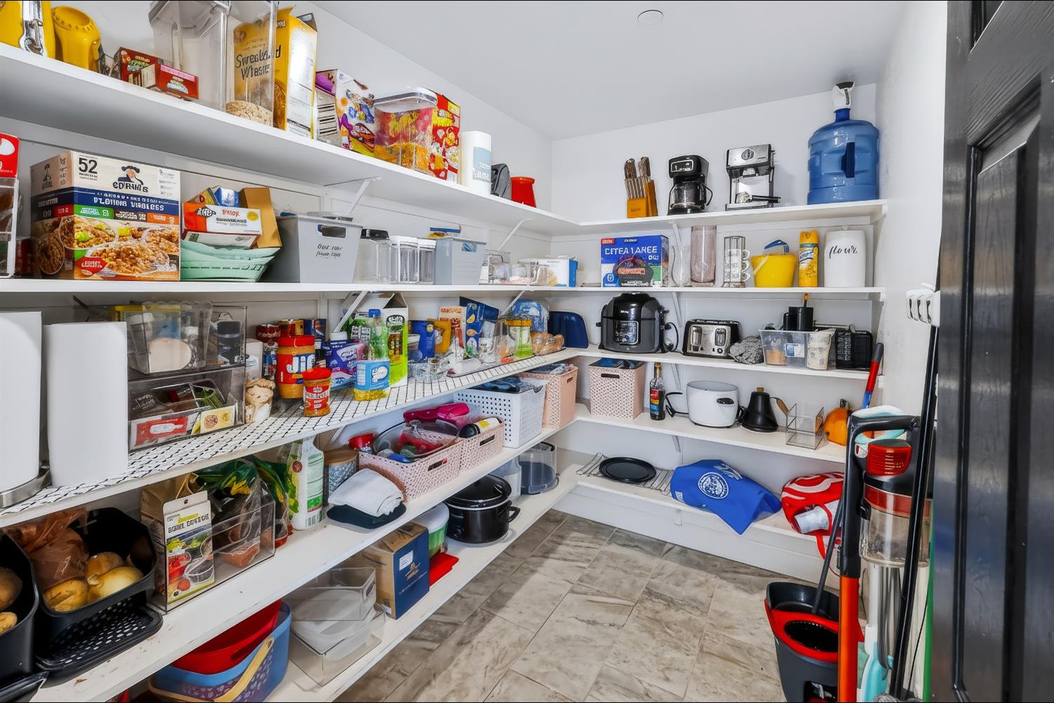 1509 Medellin Ln, Clovis, CA 93619