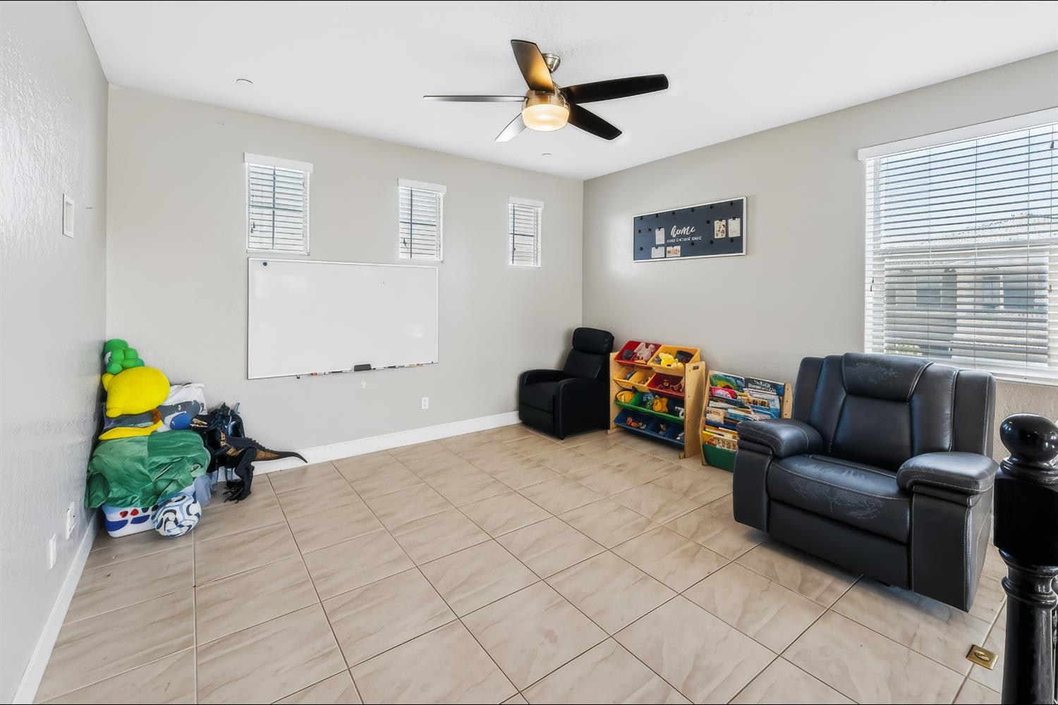 1509 Medellin Ln, Clovis, CA 93619