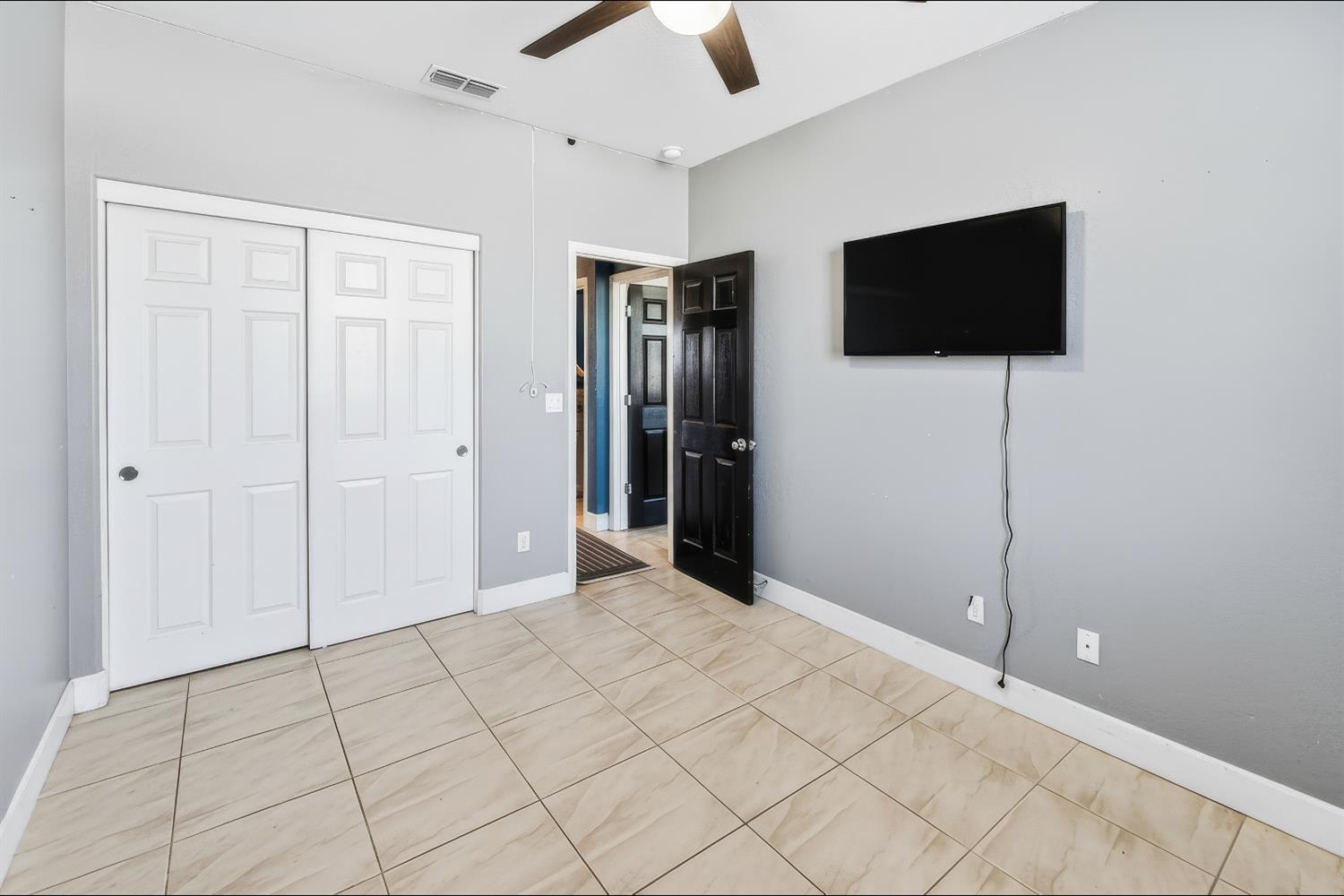 1509 Medellin Ln, Clovis, CA 93619