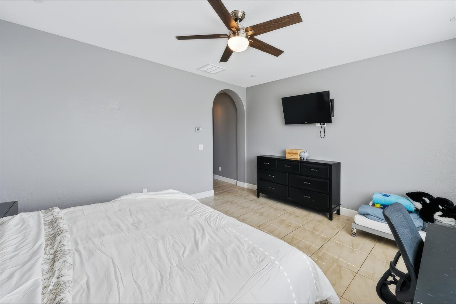 1509 Medellin Ln, Clovis, CA 93619