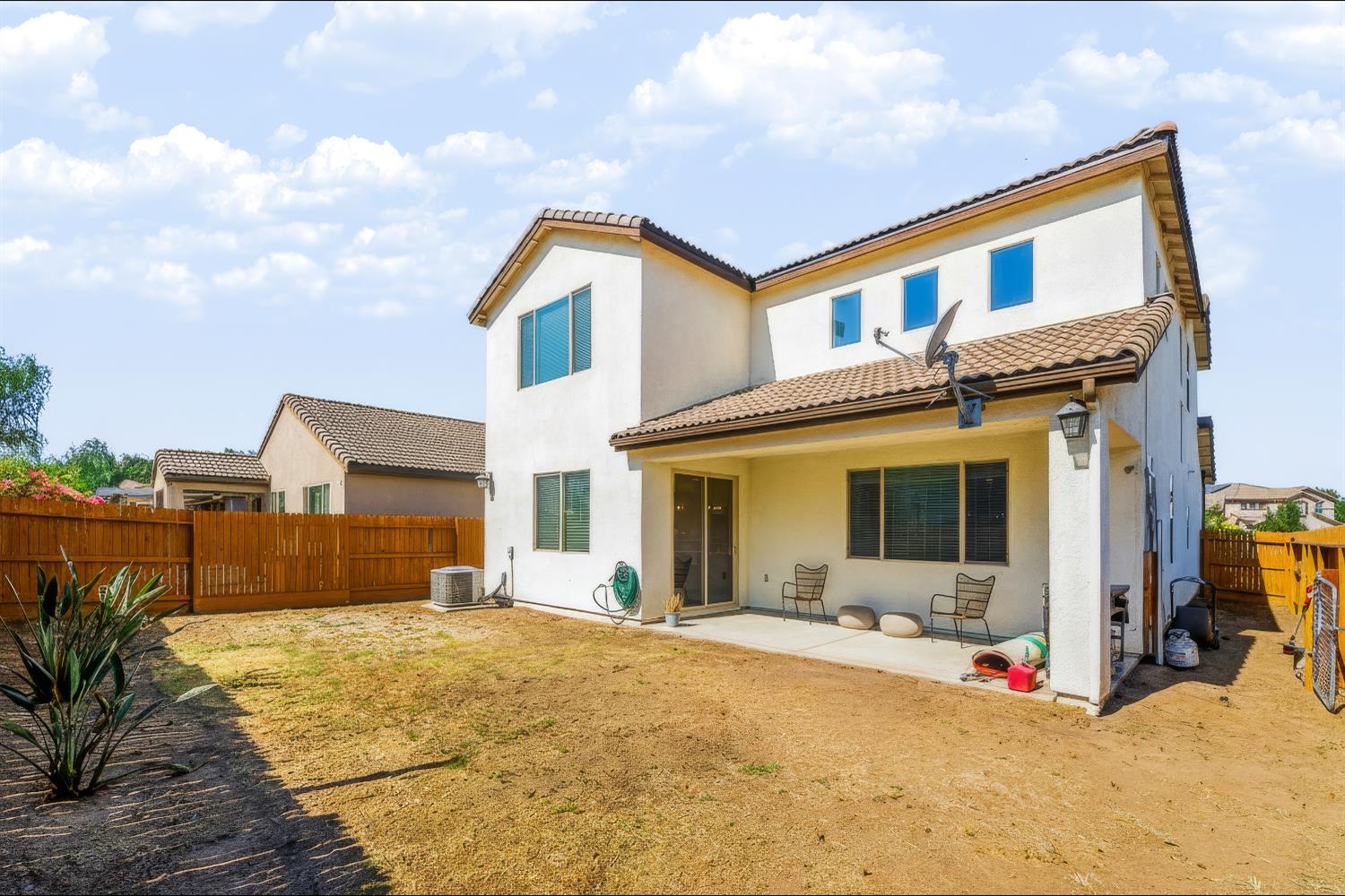 1509 Medellin Ln, Clovis, CA 93619