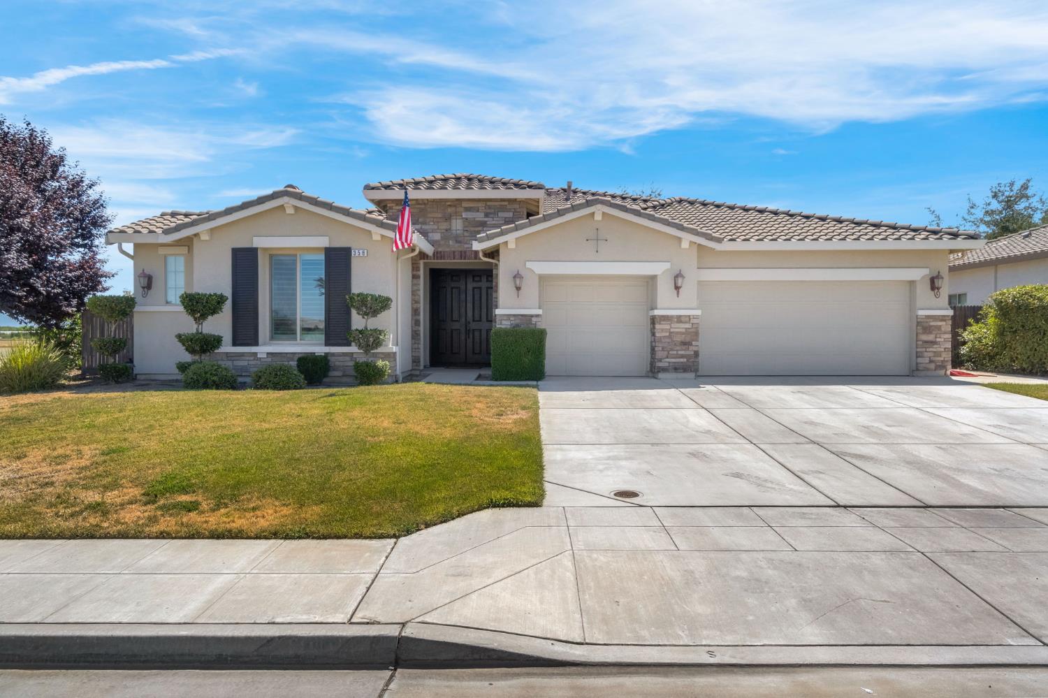 358 N Gleason Ave, Fowler, CA 93625