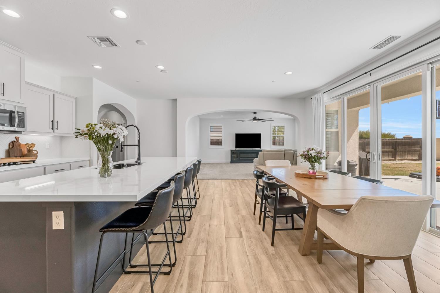358 N Gleason Ave, Fowler, CA 93625