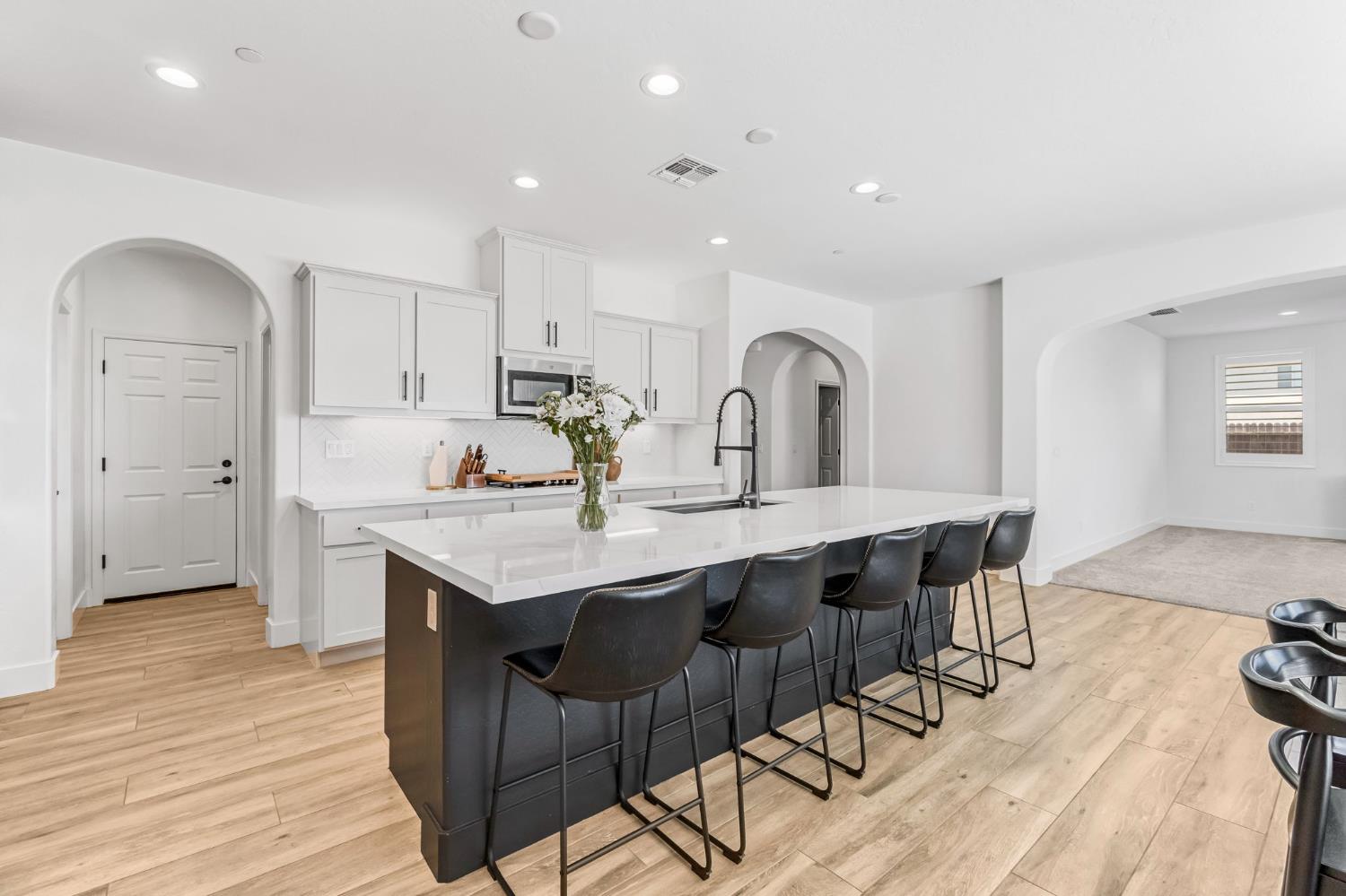 358 N Gleason Ave, Fowler, CA 93625