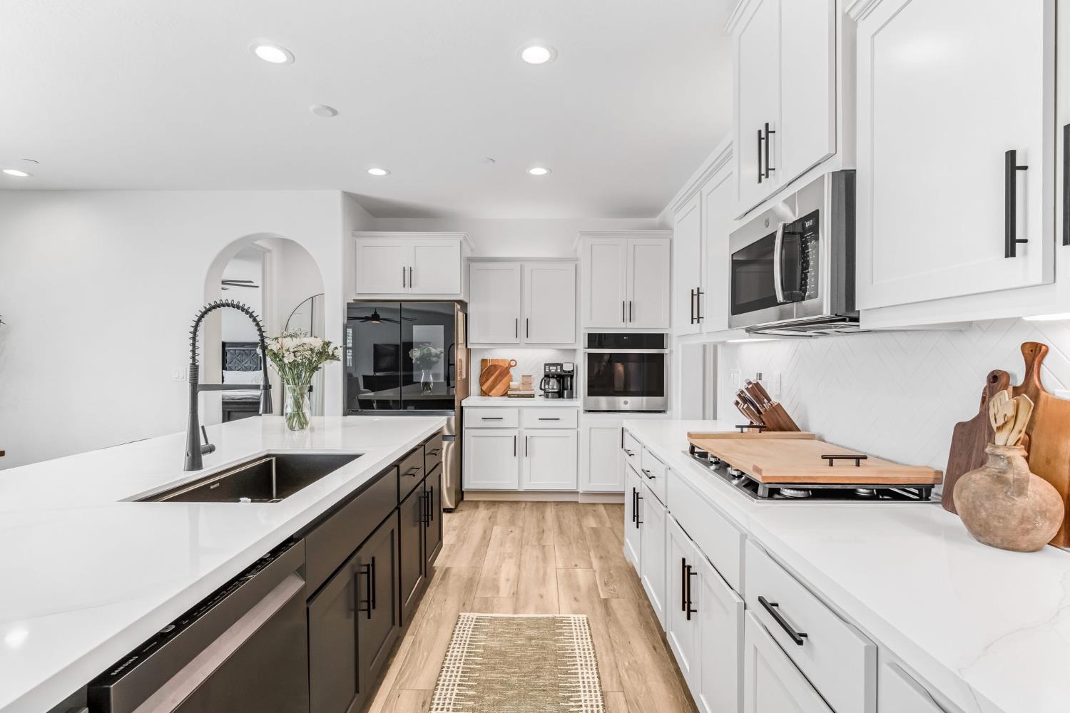 358 N Gleason Ave, Fowler, CA 93625