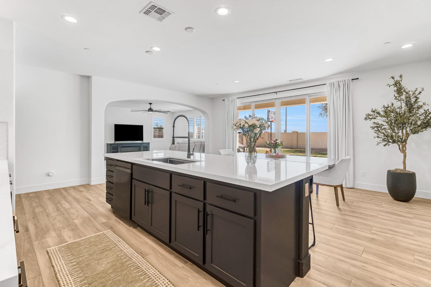 358 N Gleason Ave, Fowler, CA 93625