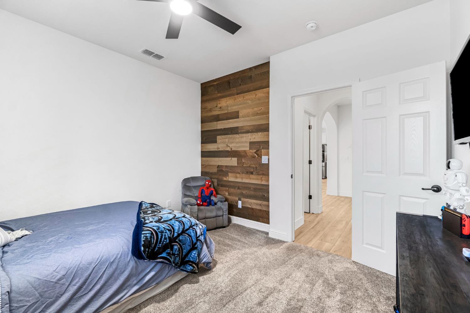 358 N Gleason Ave, Fowler, CA 93625