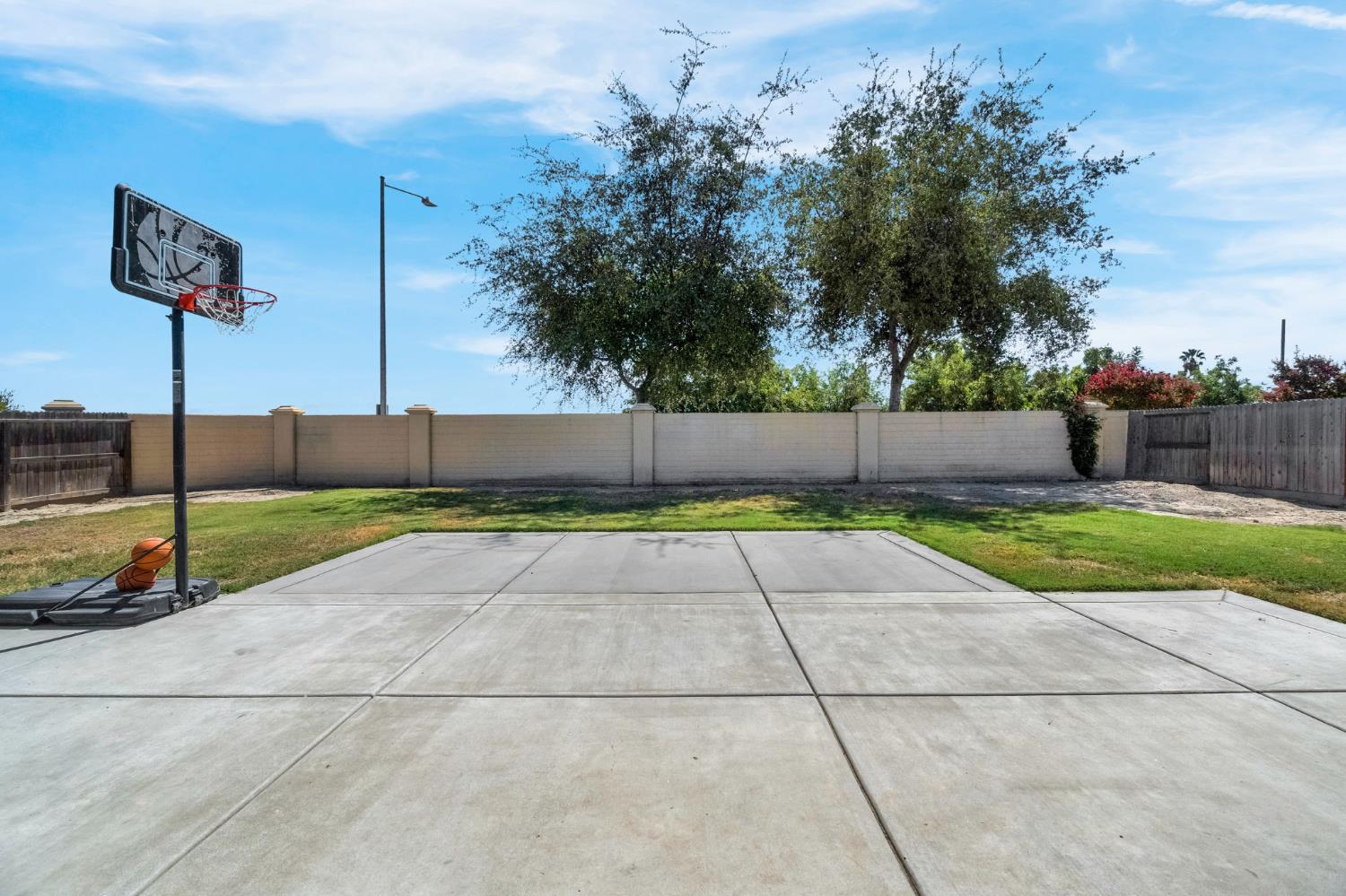 358 N Gleason Ave, Fowler, CA 93625