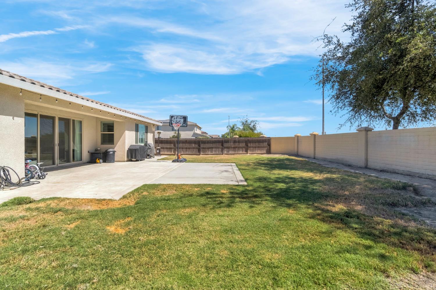 358 N Gleason Ave, Fowler, CA 93625