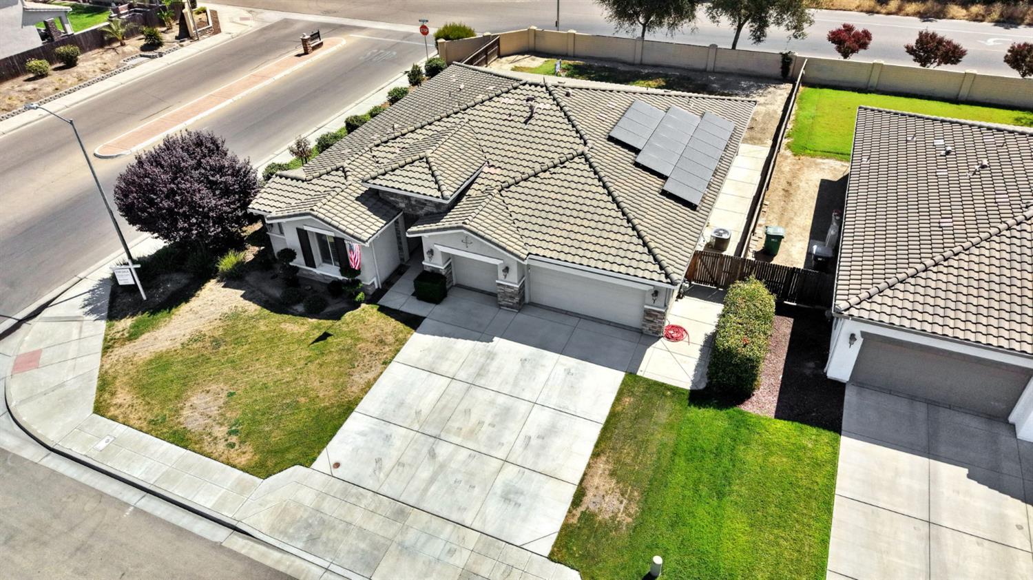 358 N Gleason Ave, Fowler, CA 93625