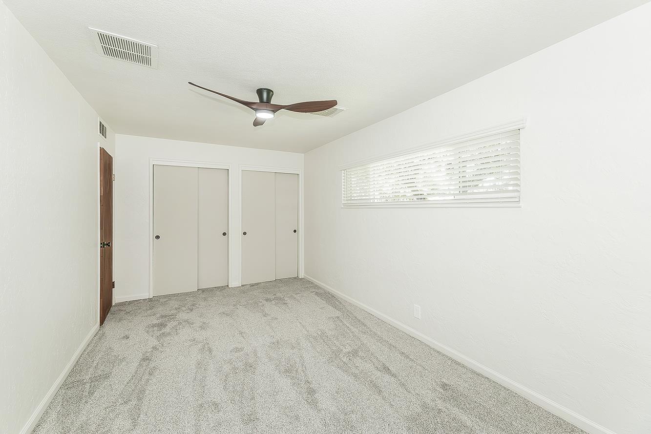 1551 E Almendra Dr, Fresno, CA 93710