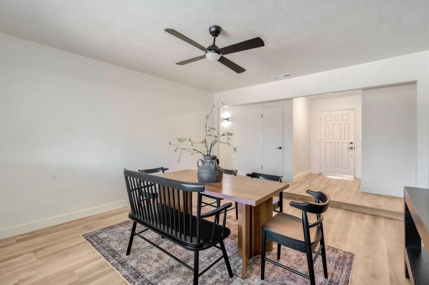 6553 N Chestnut Ave, Fresno, CA 93710