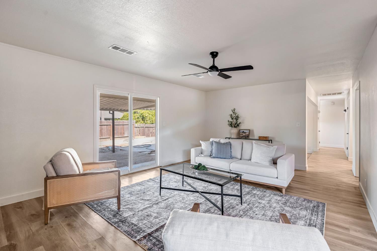 6553 N Chestnut Ave, Fresno, CA 93710