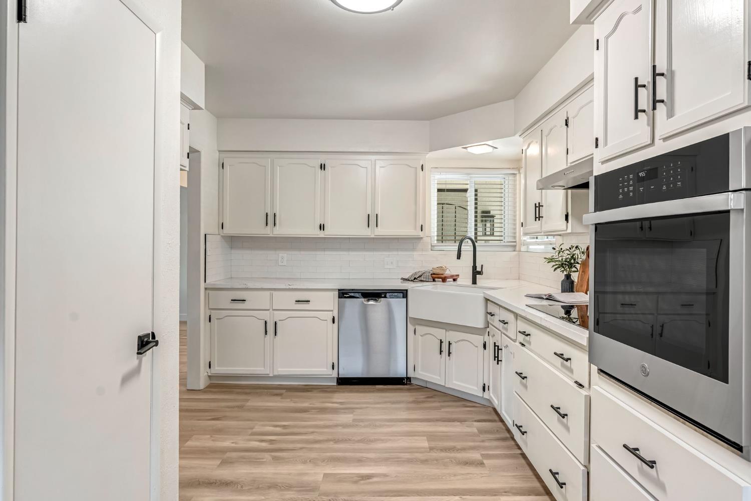 6553 N Chestnut Ave, Fresno, CA 93710