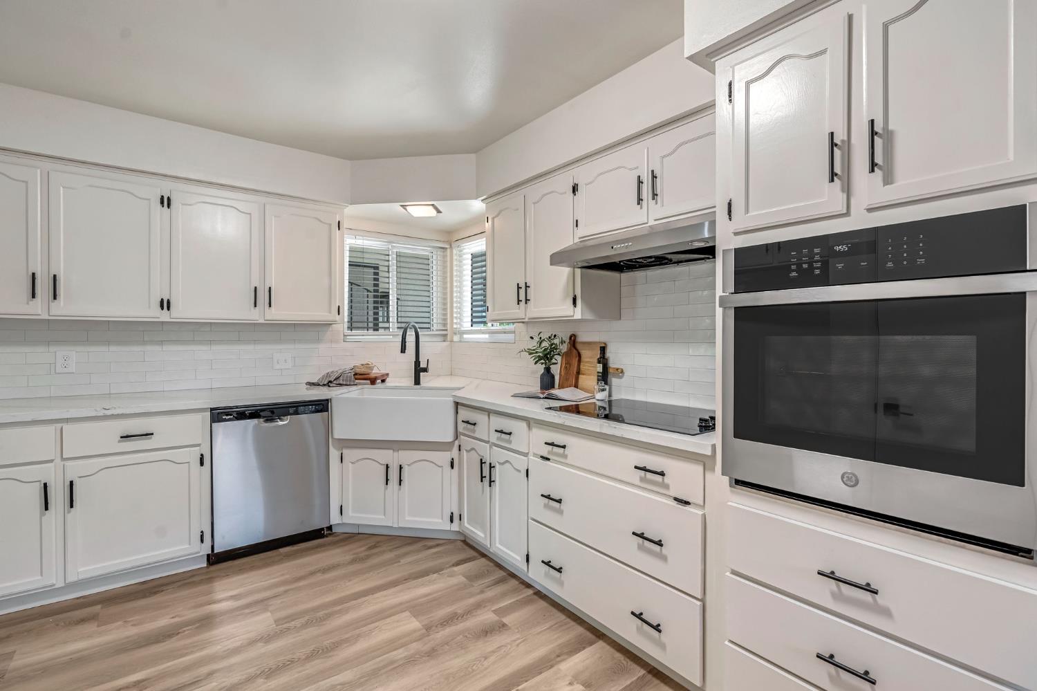 6553 N Chestnut Ave, Fresno, CA 93710