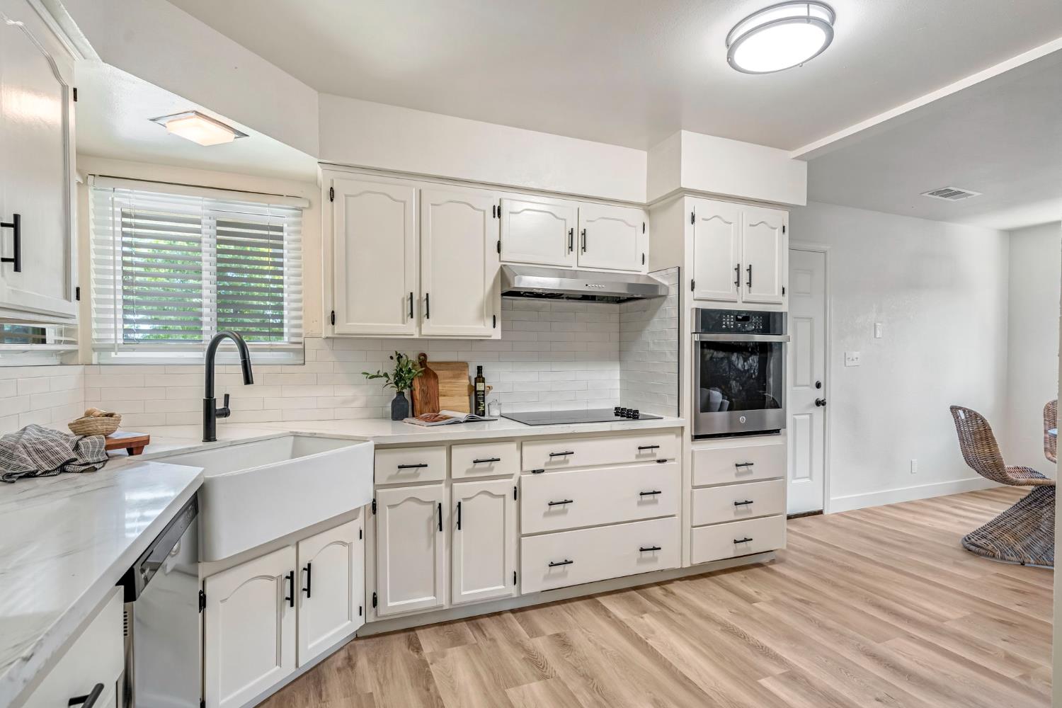 6553 N Chestnut Ave, Fresno, CA 93710