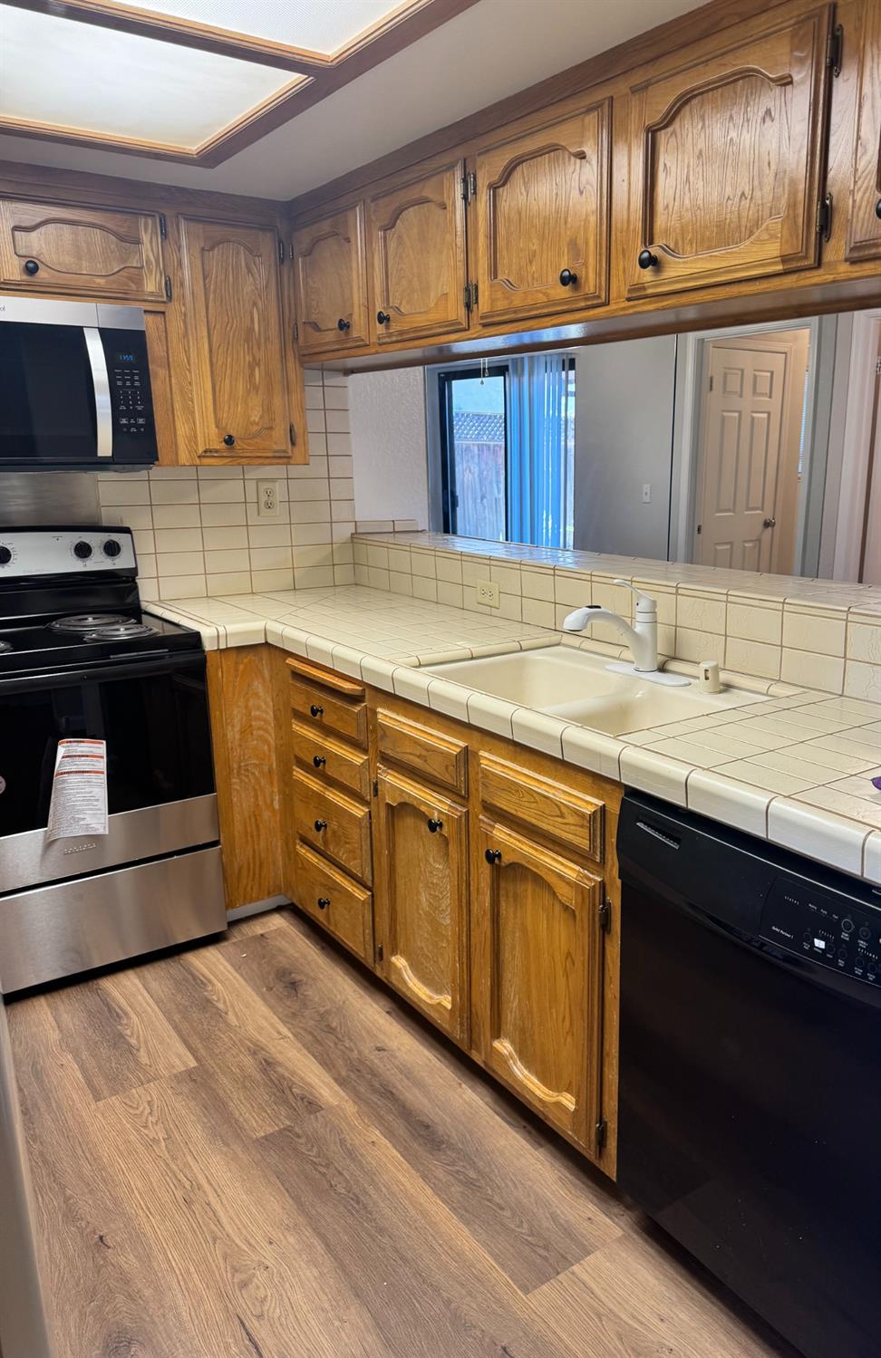 724 E Magill Ave, Fresno, CA 93710