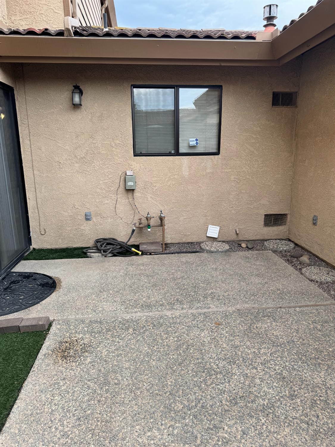 724 E Magill Ave, Fresno, CA 93710