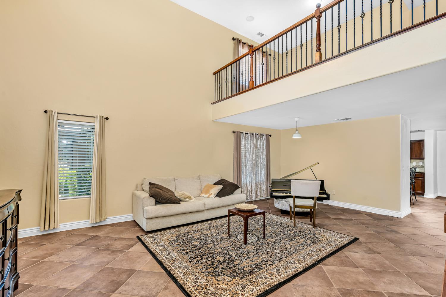 3292 N Wheeler Ave, Fresno, CA 93722