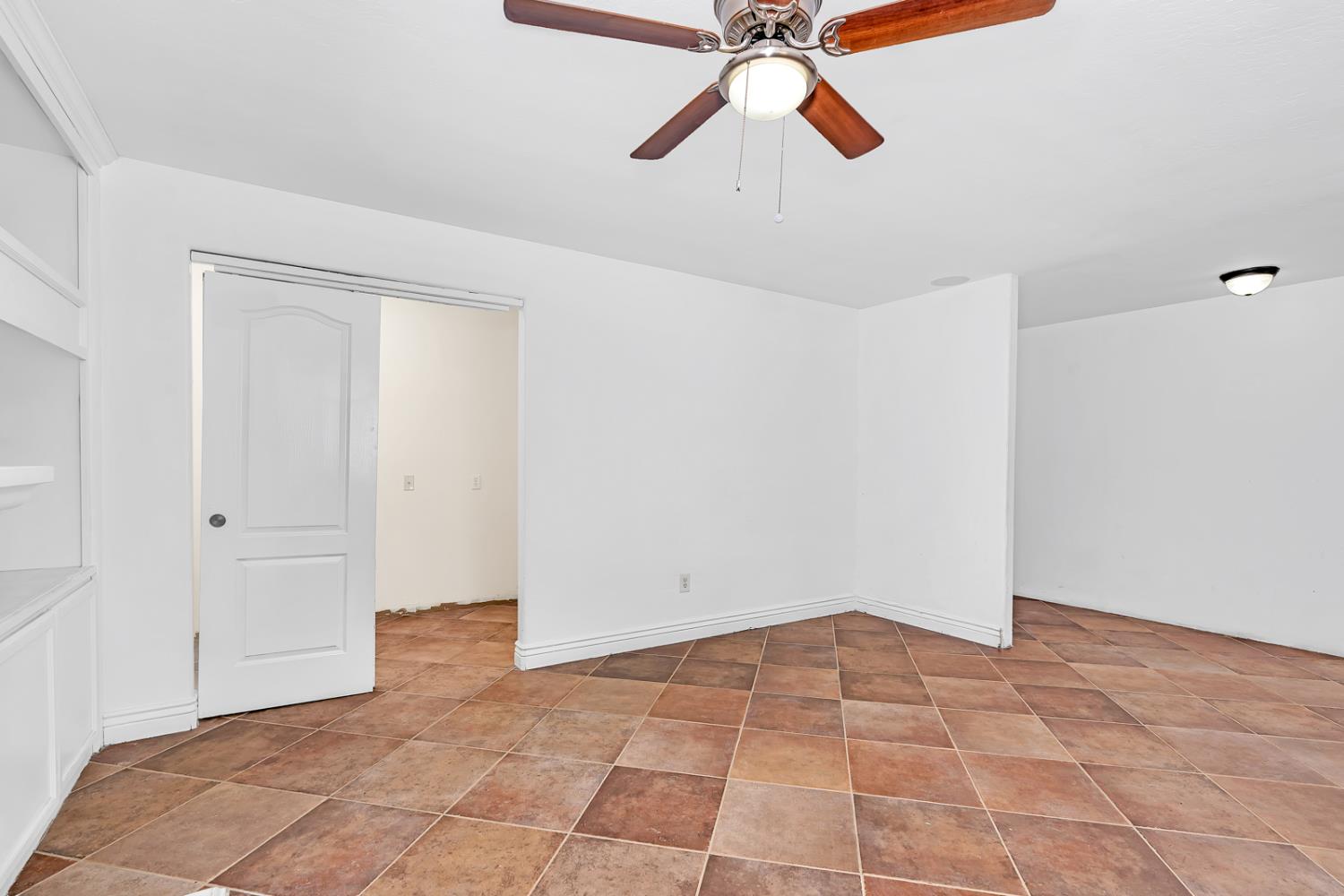 3292 N Wheeler Ave, Fresno, CA 93722