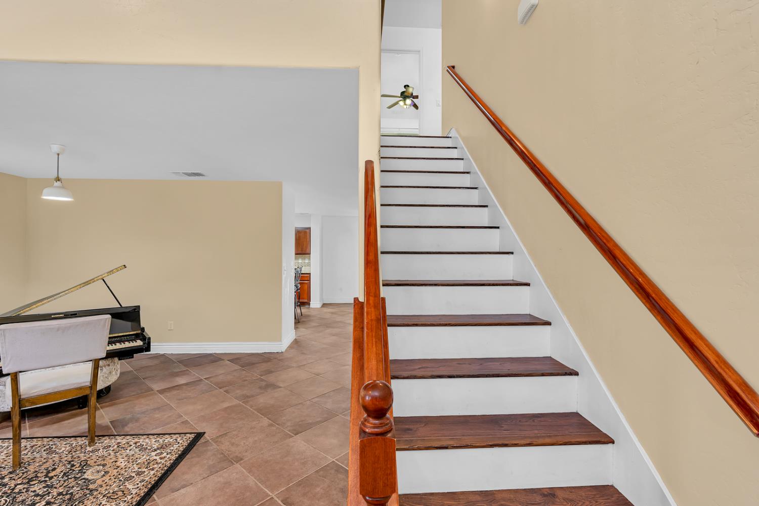 3292 N Wheeler Ave, Fresno, CA 93722