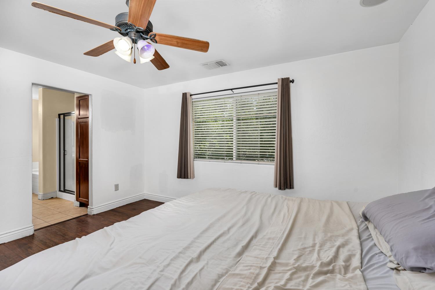 3292 N Wheeler Ave, Fresno, CA 93722