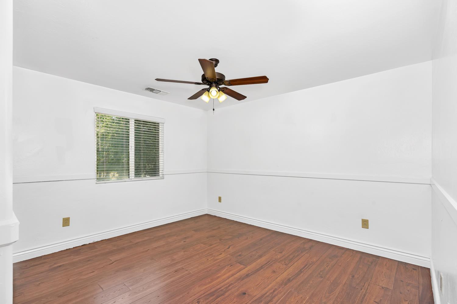 3292 N Wheeler Ave, Fresno, CA 93722