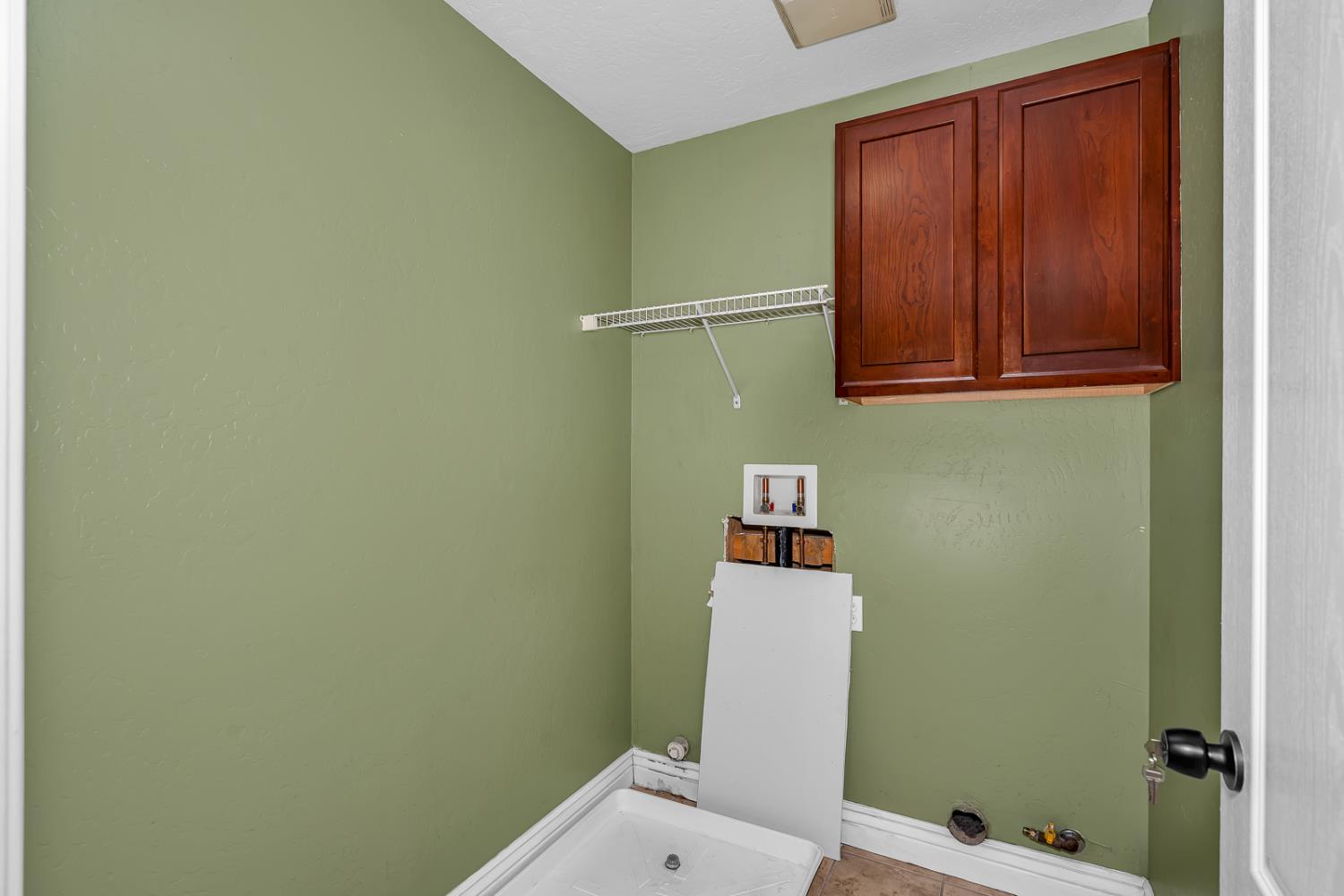 3292 N Wheeler Ave, Fresno, CA 93722