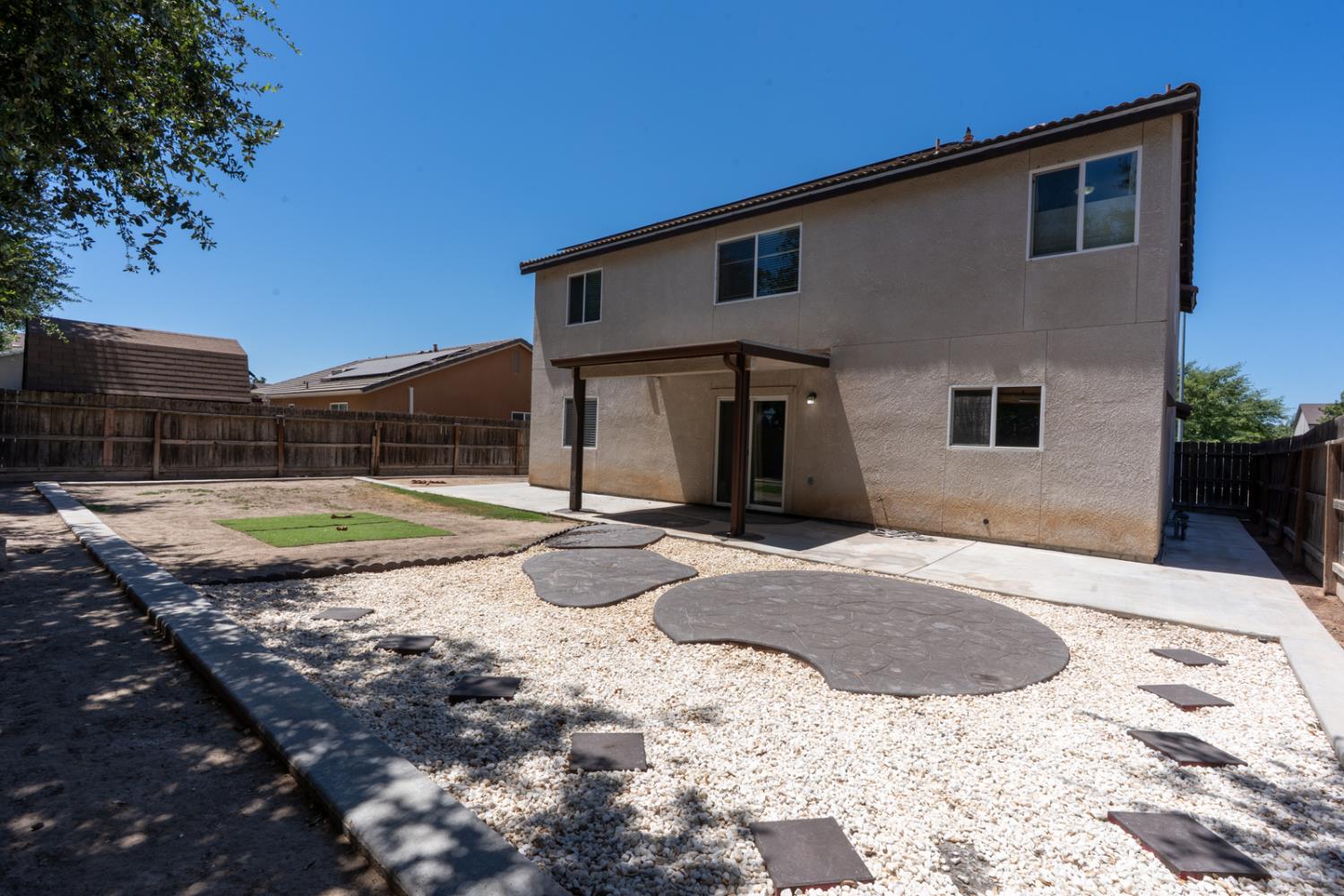 3292 N Wheeler Ave, Fresno, CA 93722