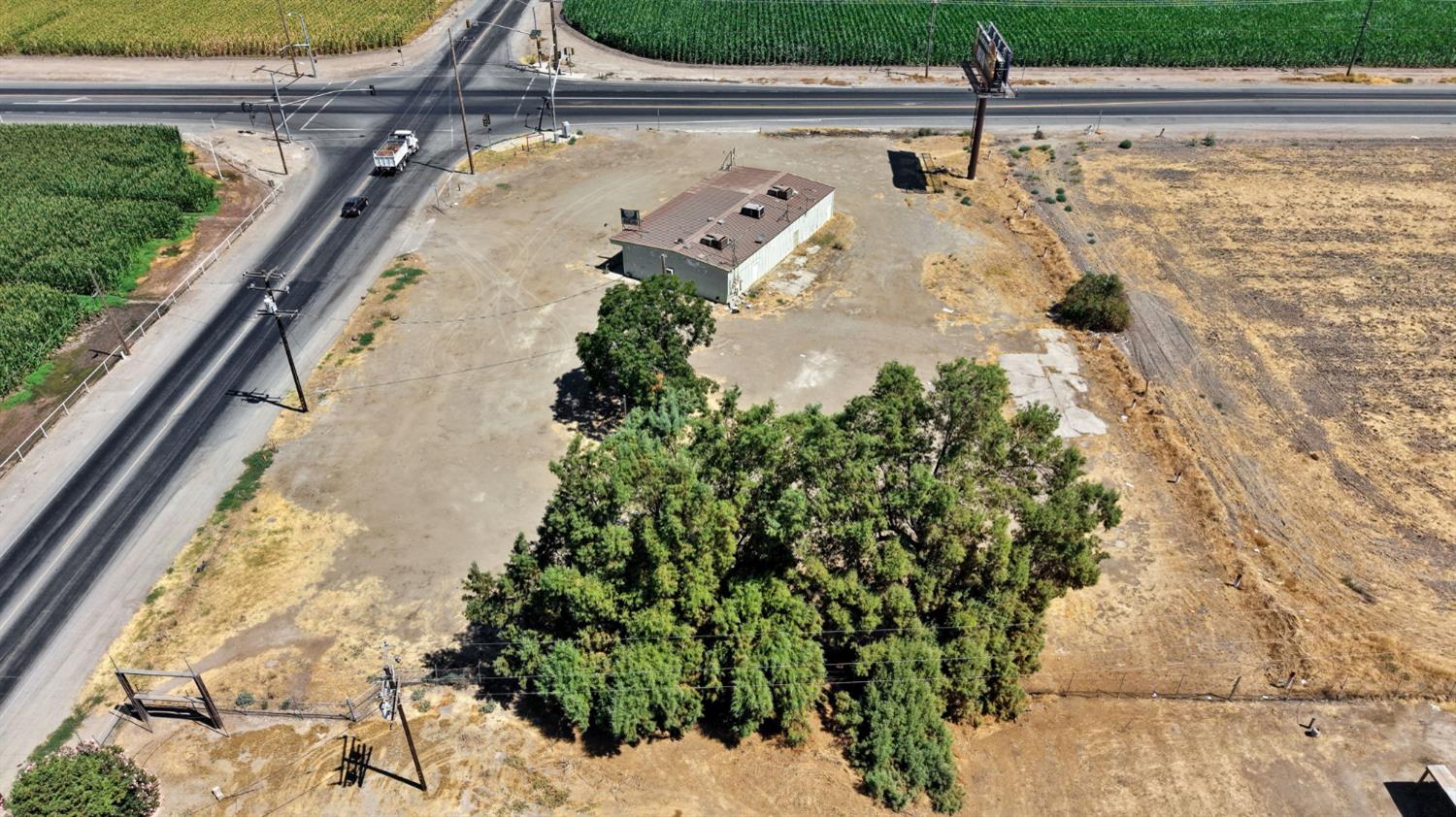 15331 Avenue 232, Tulare, CA 93274