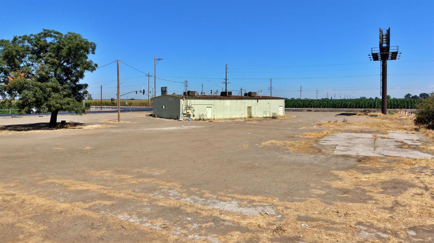 15331 Avenue 232, Tulare, CA 93274