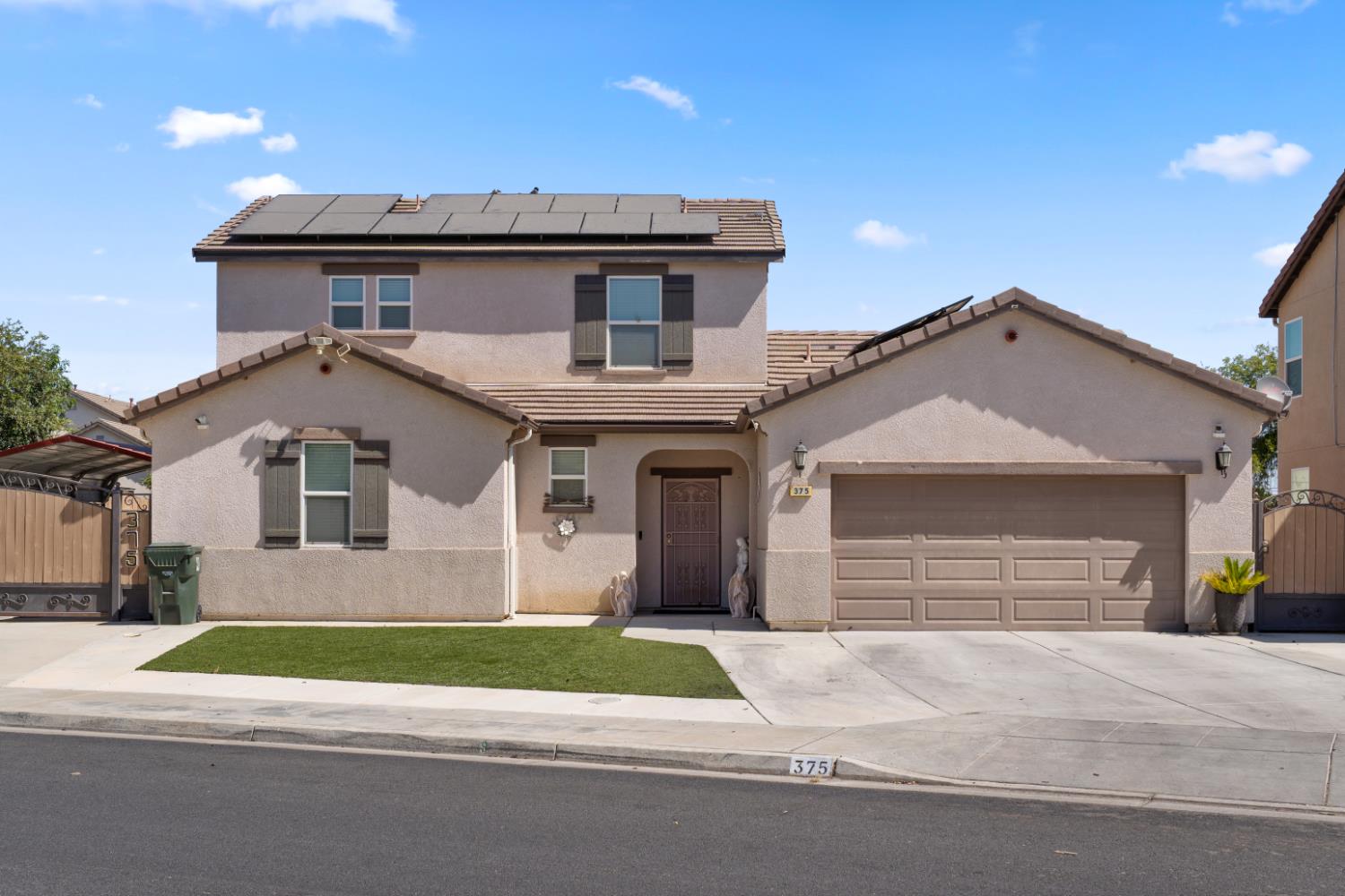 375 Saint Montelena Ct, Madera, CA 93637