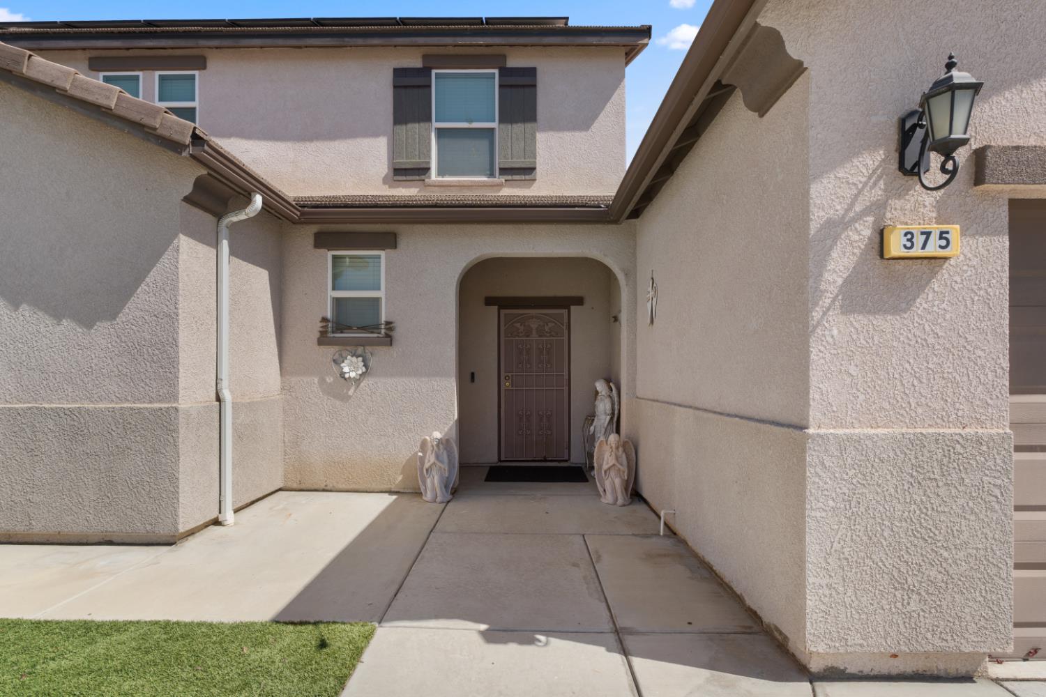 375 Saint Montelena Ct, Madera, CA 93637