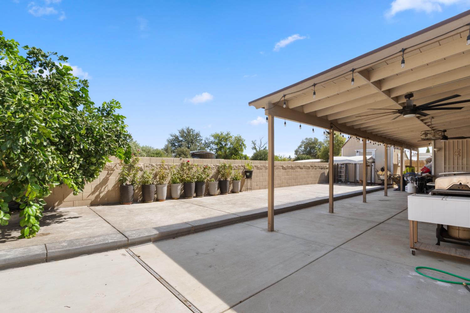 375 Saint Montelena Ct, Madera, CA 93637