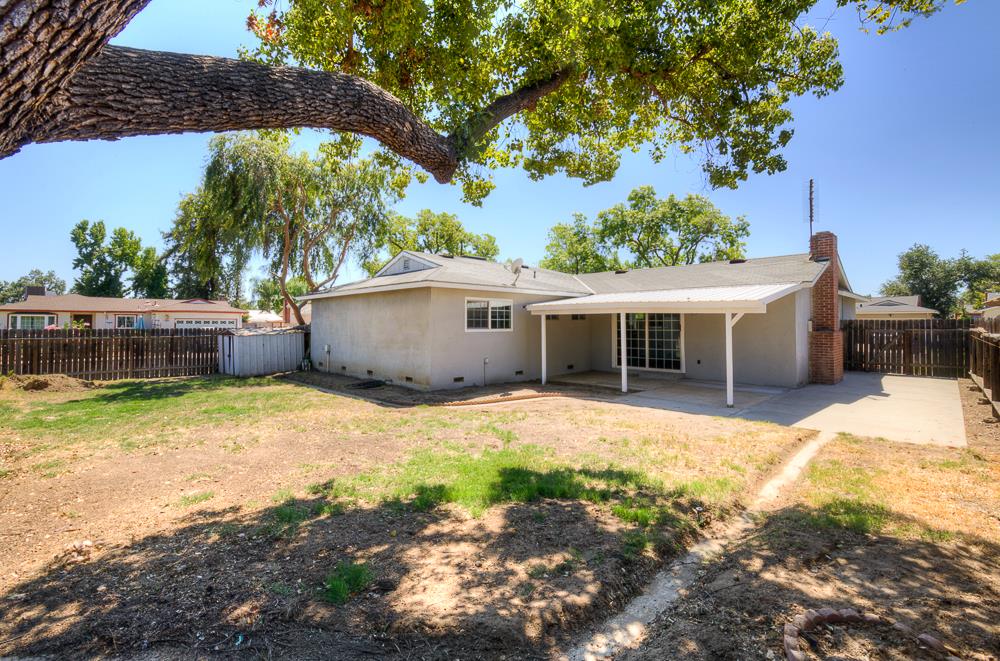 1645 Renn Ave, Clovis, CA 93611