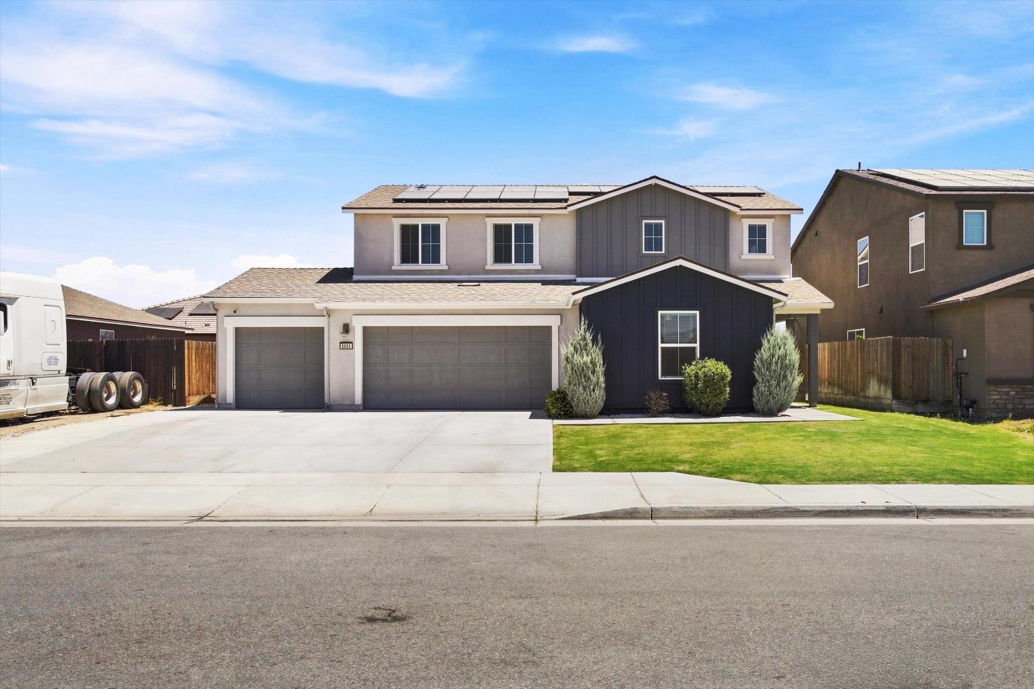 6604 Voyageurs Dr, Bakersfield, CA 93311