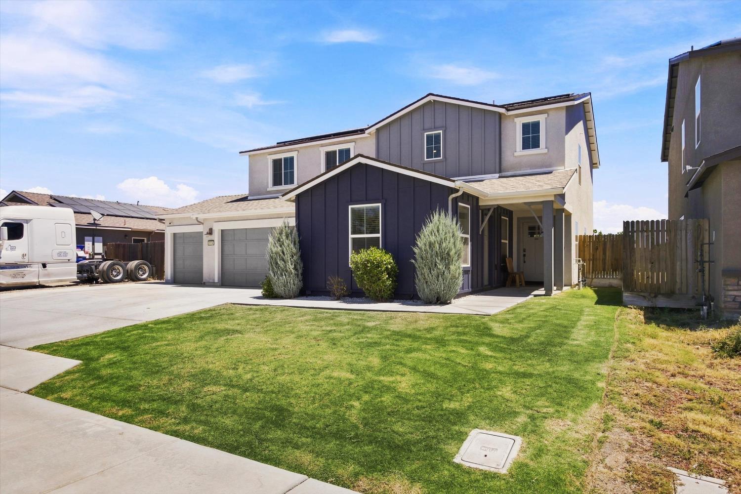 6604 Voyageurs Dr, Bakersfield, CA 93311