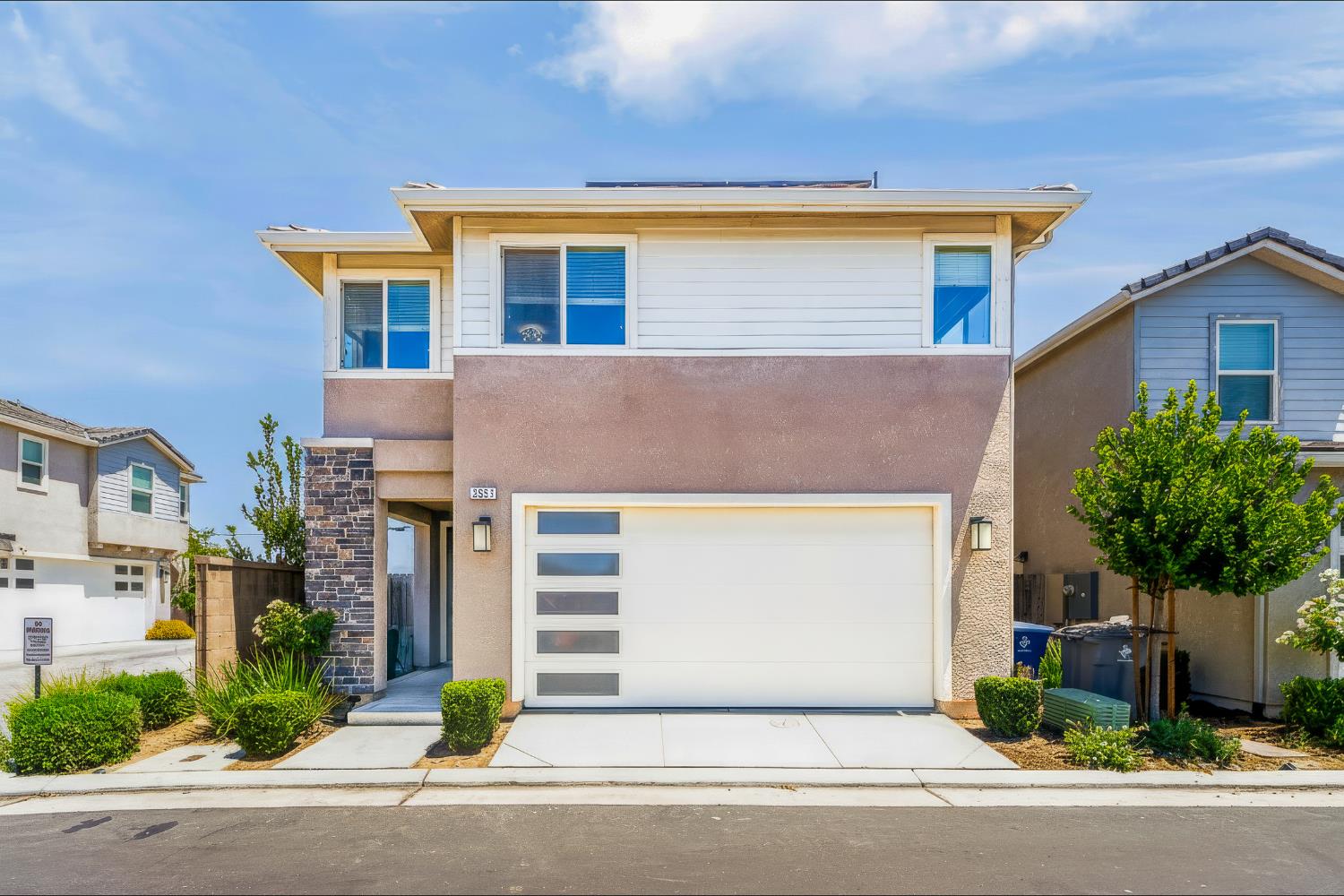 2557 Commonwood Ln, Clovis, CA 93619