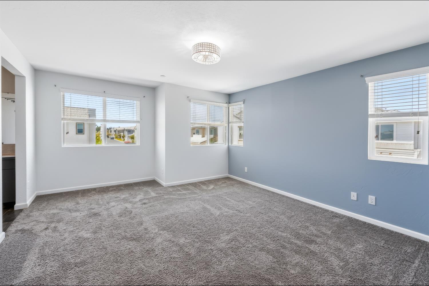 2557 Commonwood Ln, Clovis, CA 93619