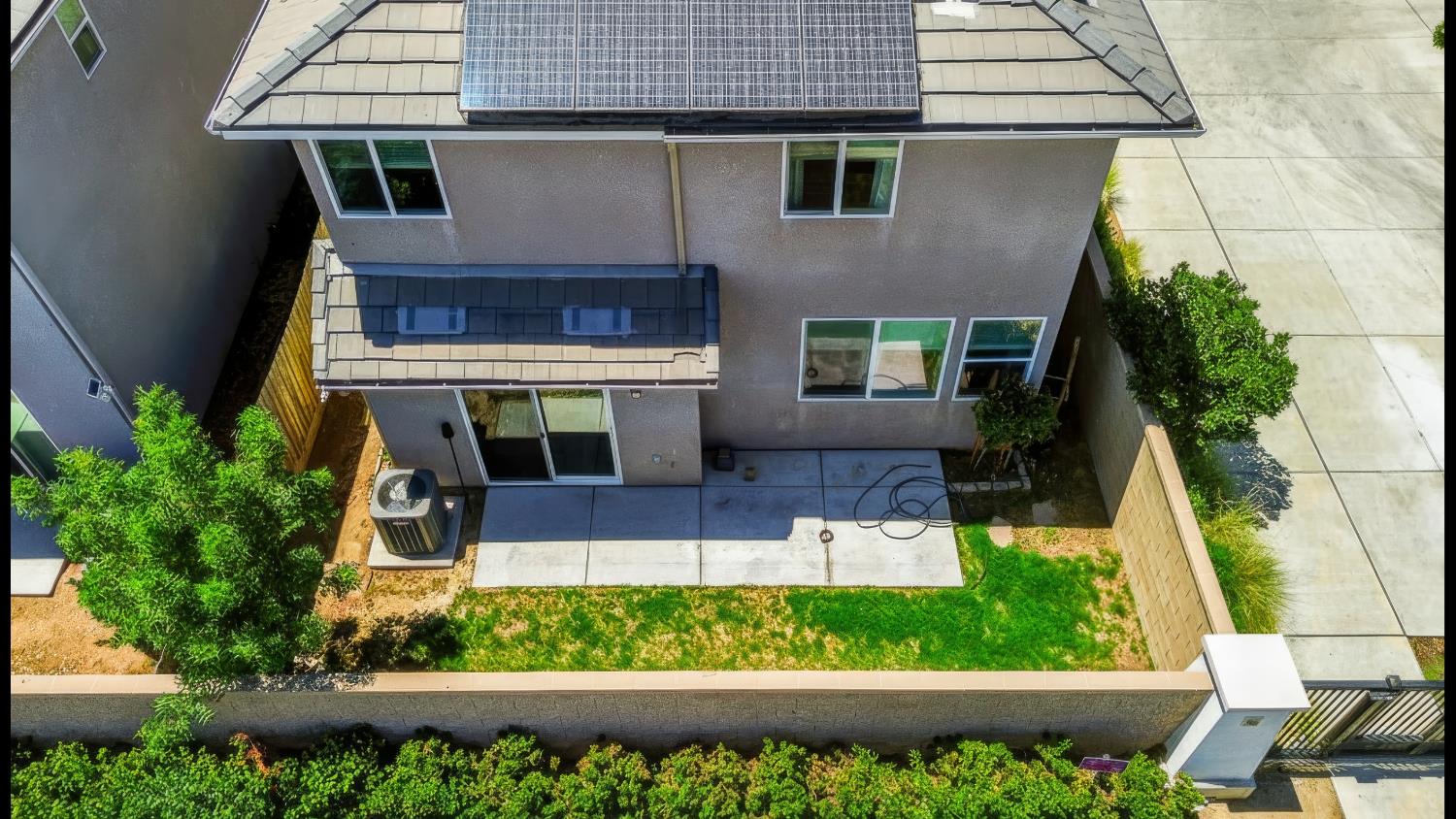 2557 Commonwood Ln, Clovis, CA 93619