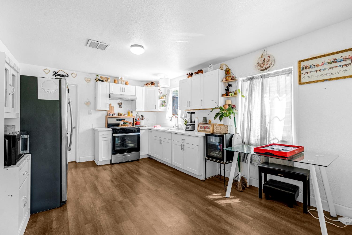 913 Garfield Ave, Madera, CA 93638
