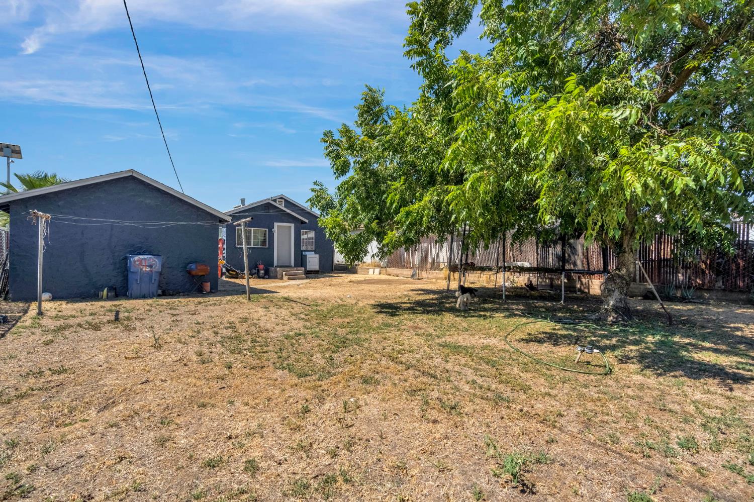 913 Garfield Ave, Madera, CA 93638