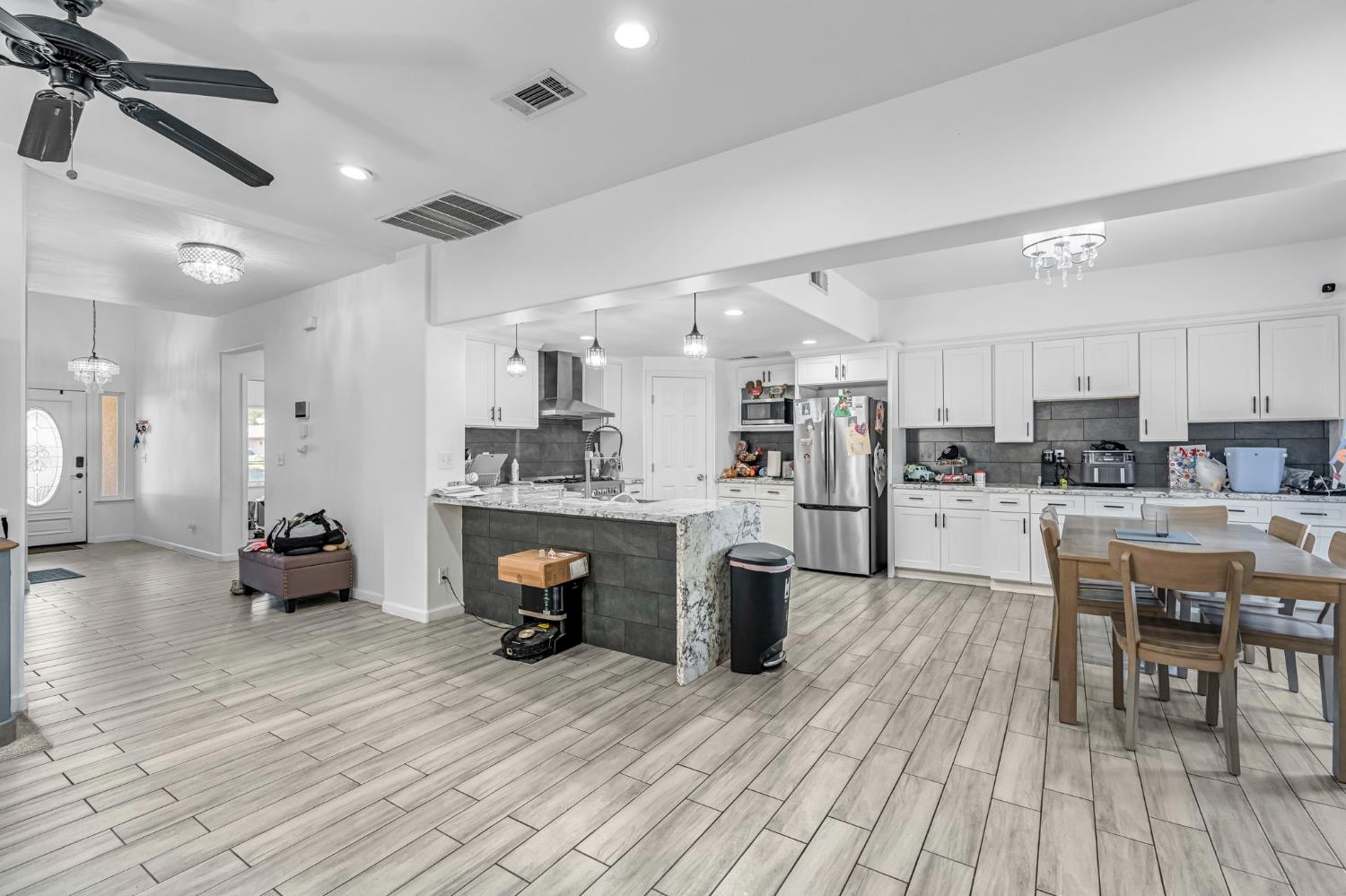 103 Countess Ln, Madera, CA 93637