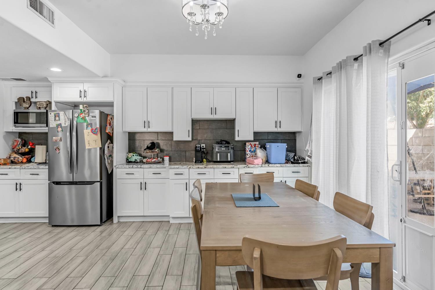 103 Countess Ln, Madera, CA 93637