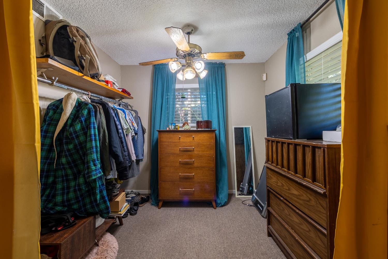 5511 N Colonial, Fresno, CA 93704