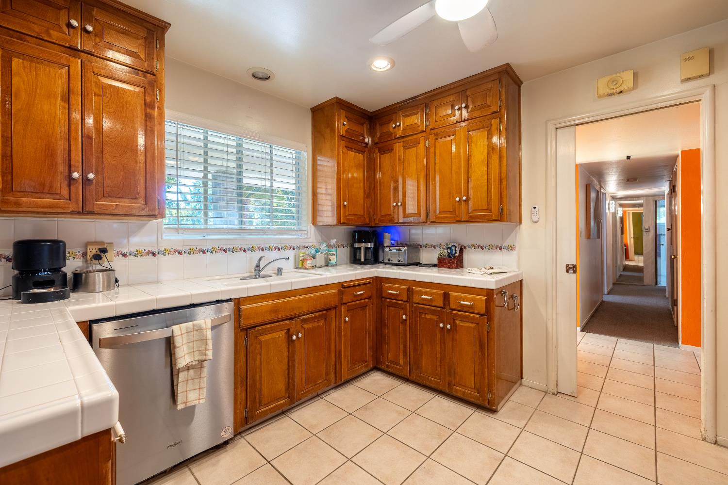 5511 N Colonial, Fresno, CA 93704