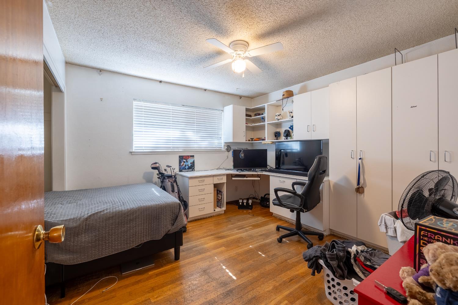 5511 N Colonial, Fresno, CA 93704